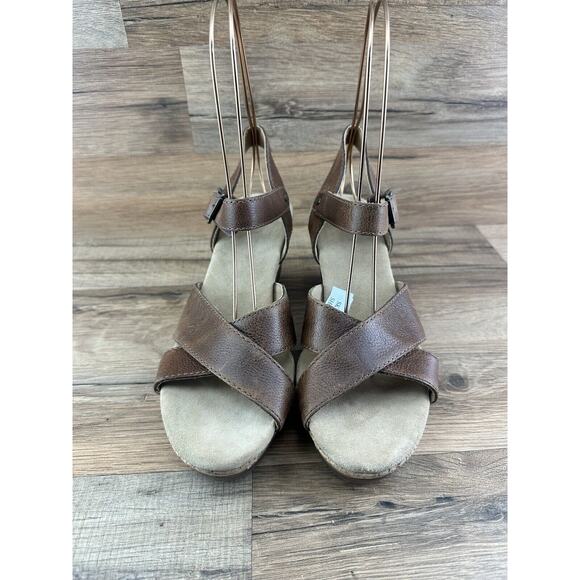 LL Bean Wedge Sandals Women's Size 8 M Brown Leather Ankle Strap Cork Sh… - Picture 2 of 9